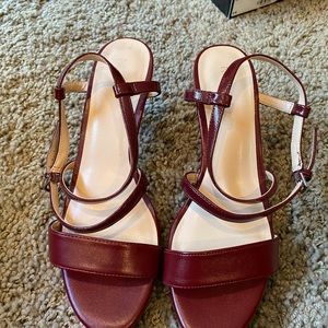 Nine West Dark Red Platform Strappies!